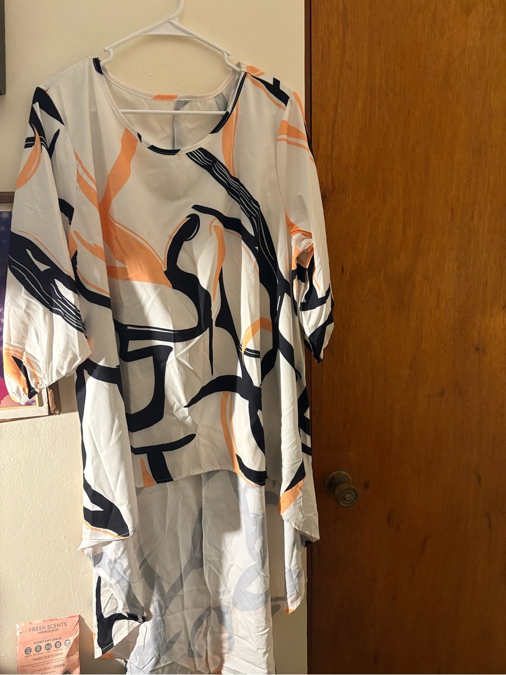 Source Unknown White Tunic with Navy and Peach Abstract Print